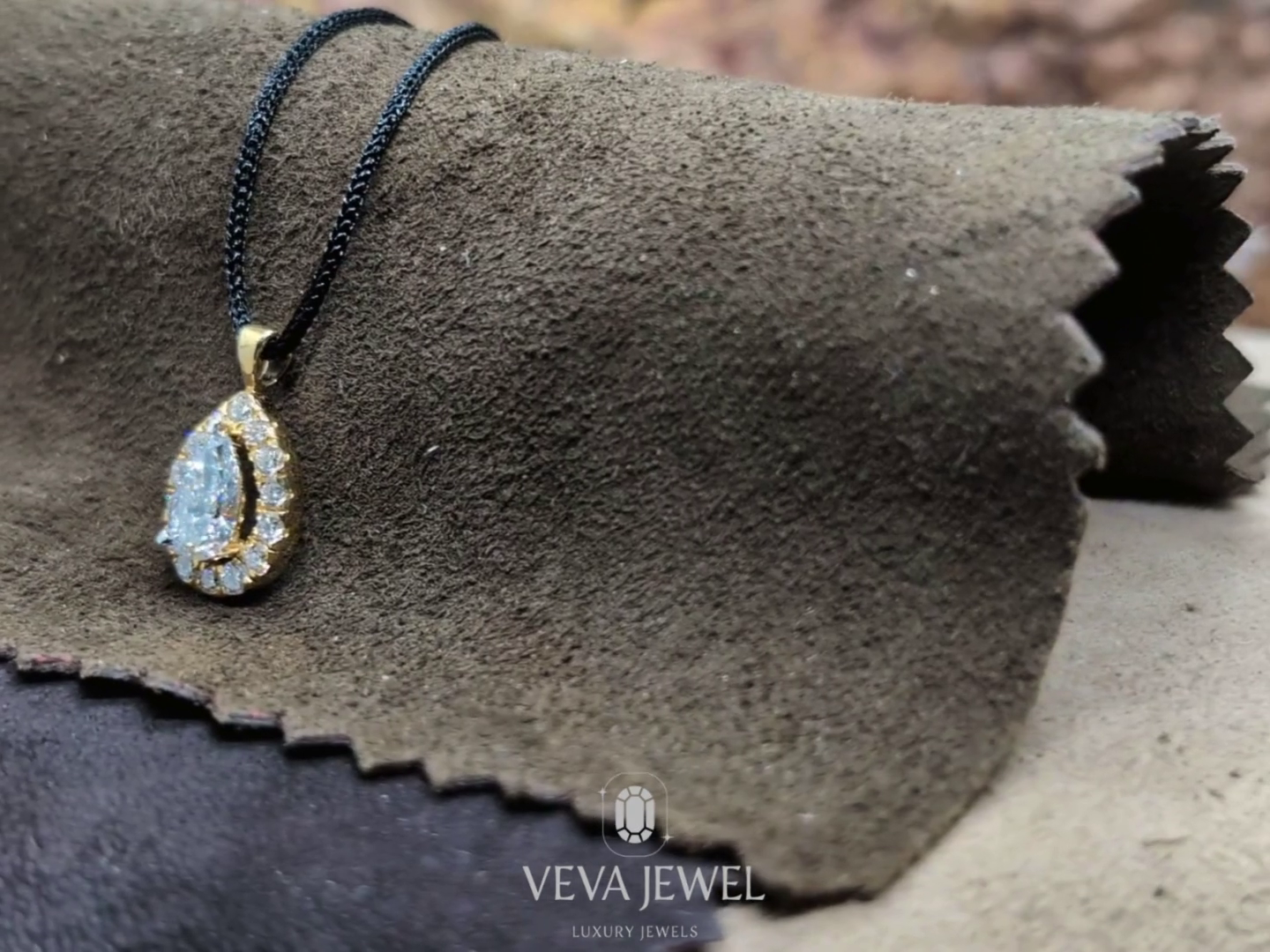 Designer pear shape diamond pendant necklace