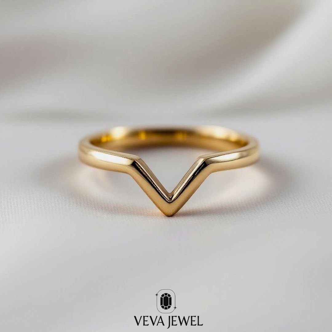 Minimalist Chevron Gold Band | 14K Yellow Gold V Shape Stacking Ring