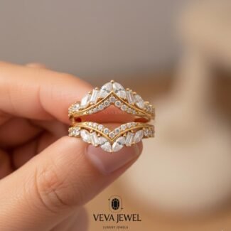 Diamond chevron wedding band set in yellow gold