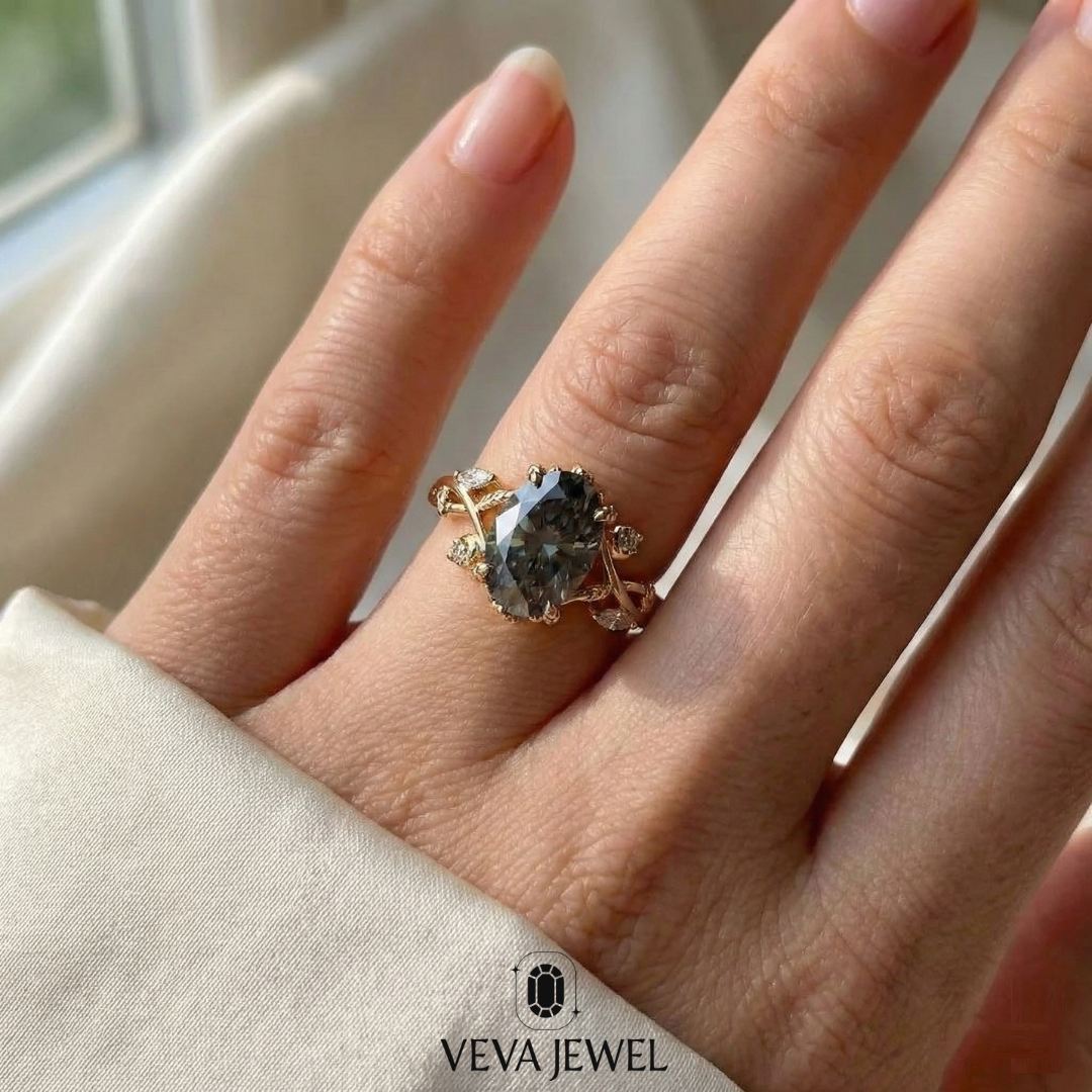 Elegant blue diamond ring with gold band