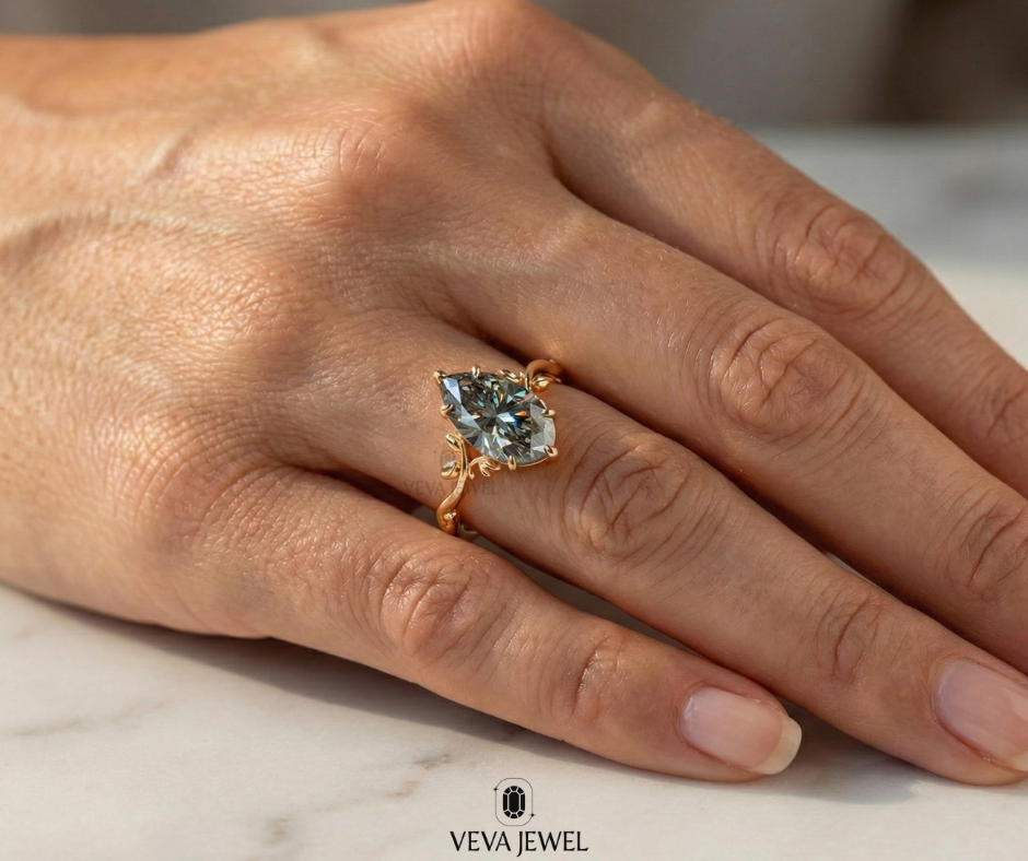 Minimalist yet elegant engagement ring design