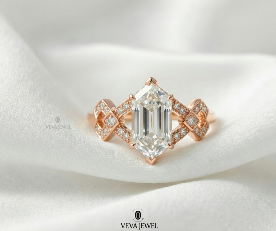 Vintage gold diamond engagement ring